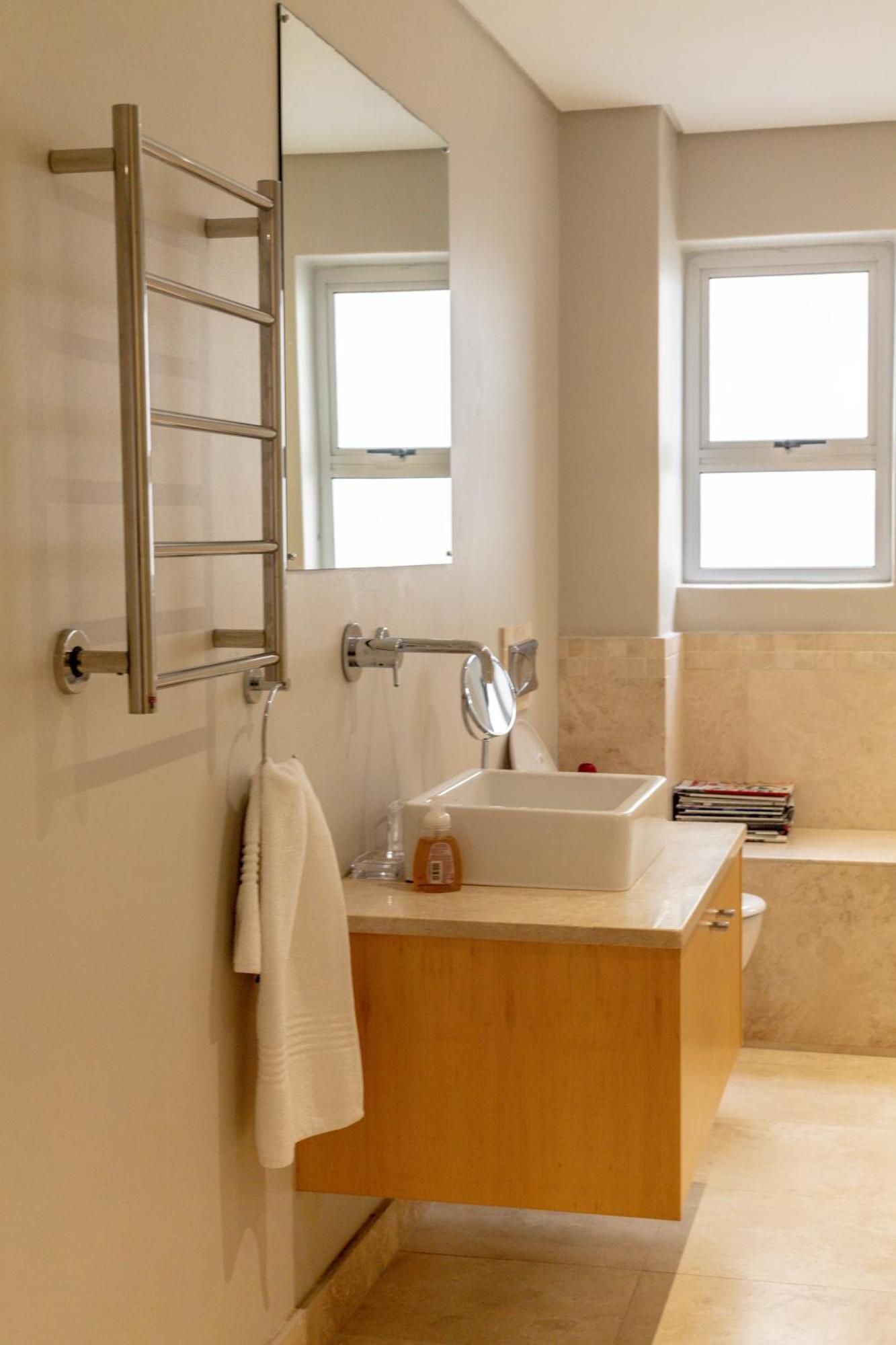 101 Pleasant Ways - With Backup Power Appartement